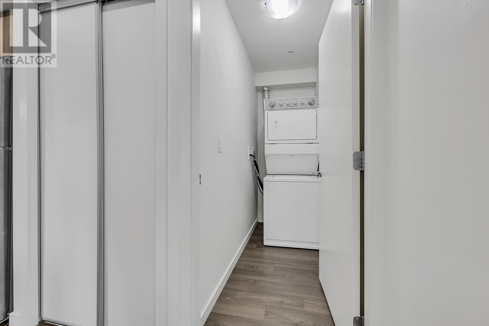 208 - 775 ACADEMY WAY Image 32