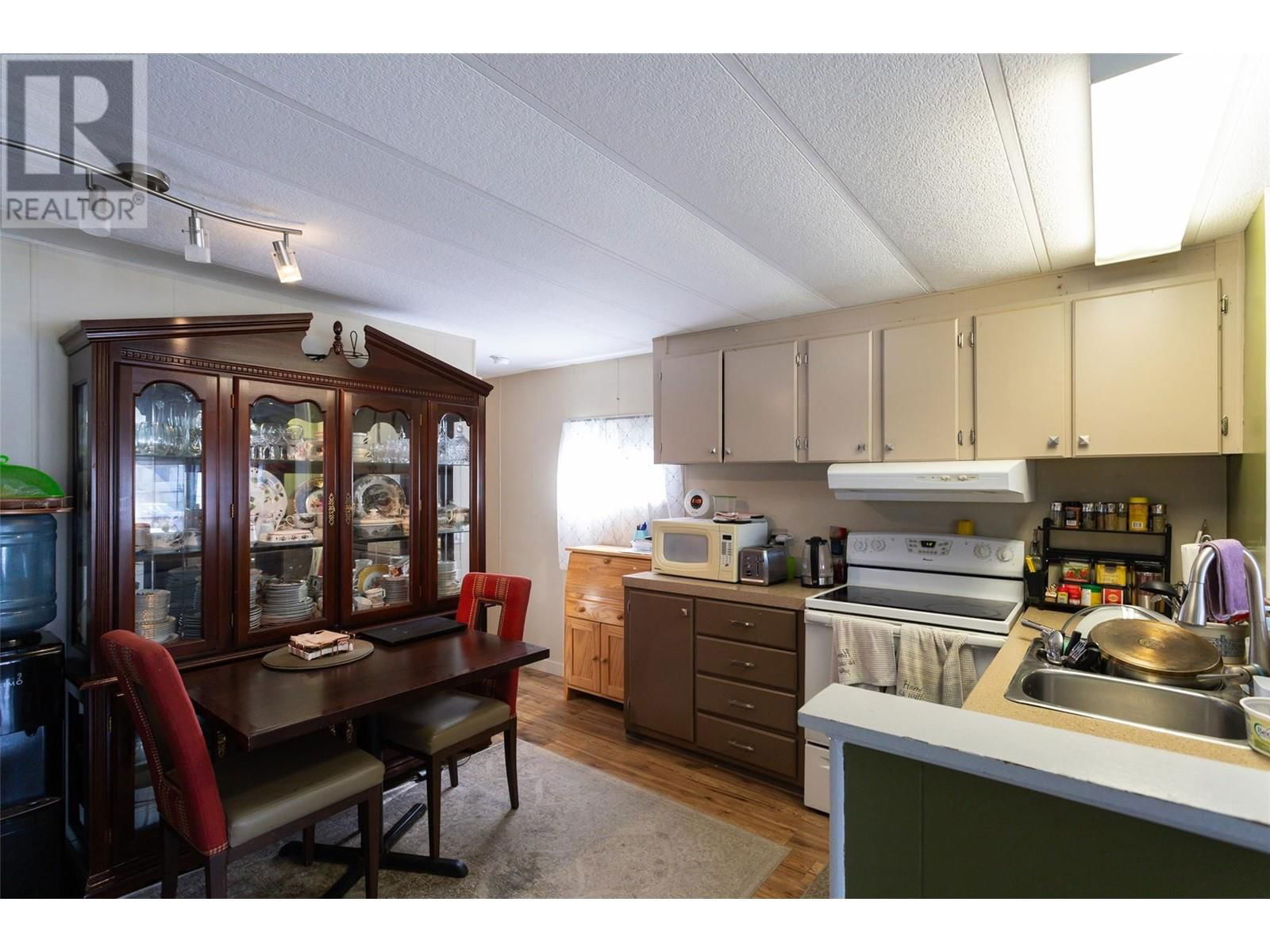 74 - 3535 MCCULLOCH ROAD Image 6