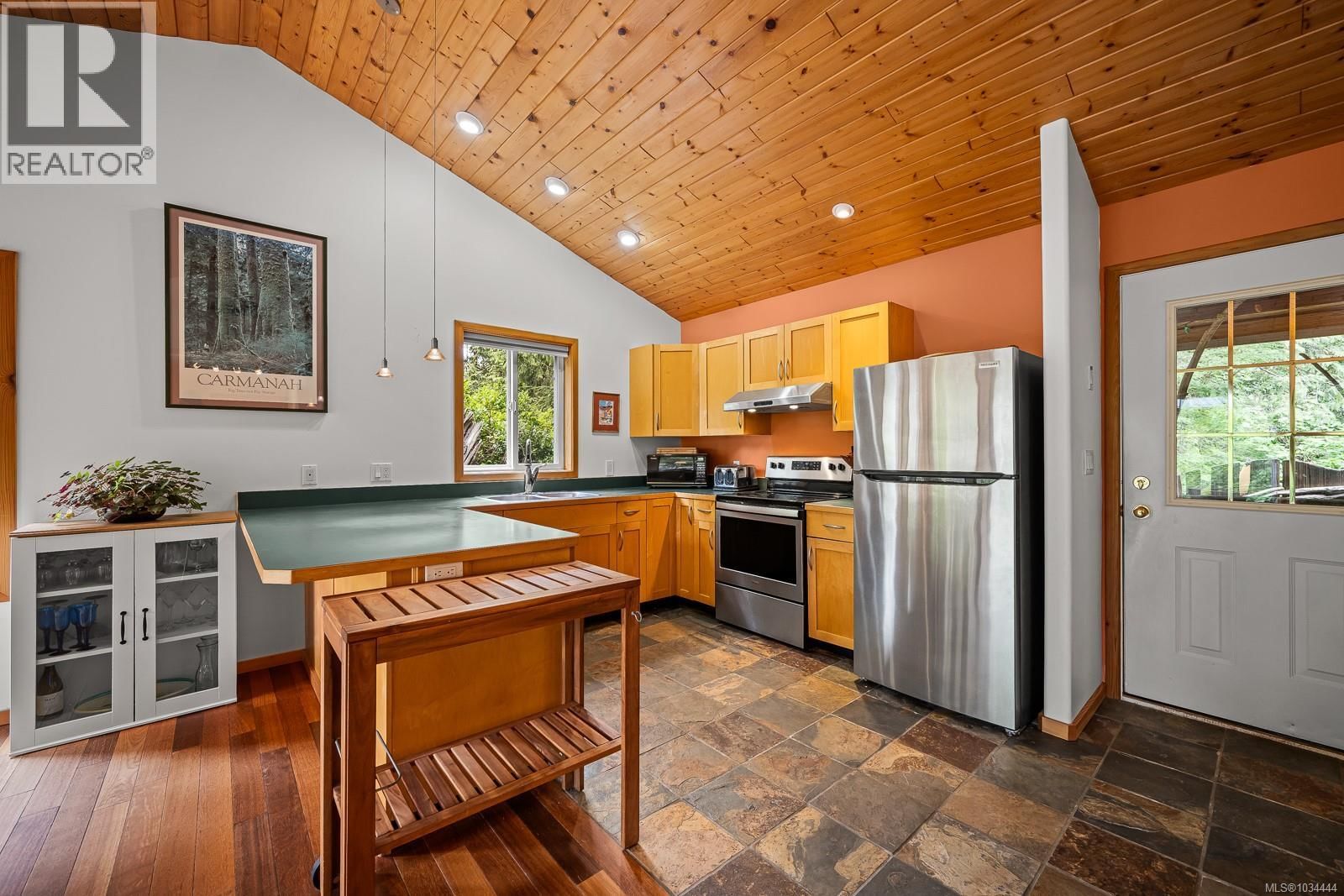 1278 Lynn Road property photo