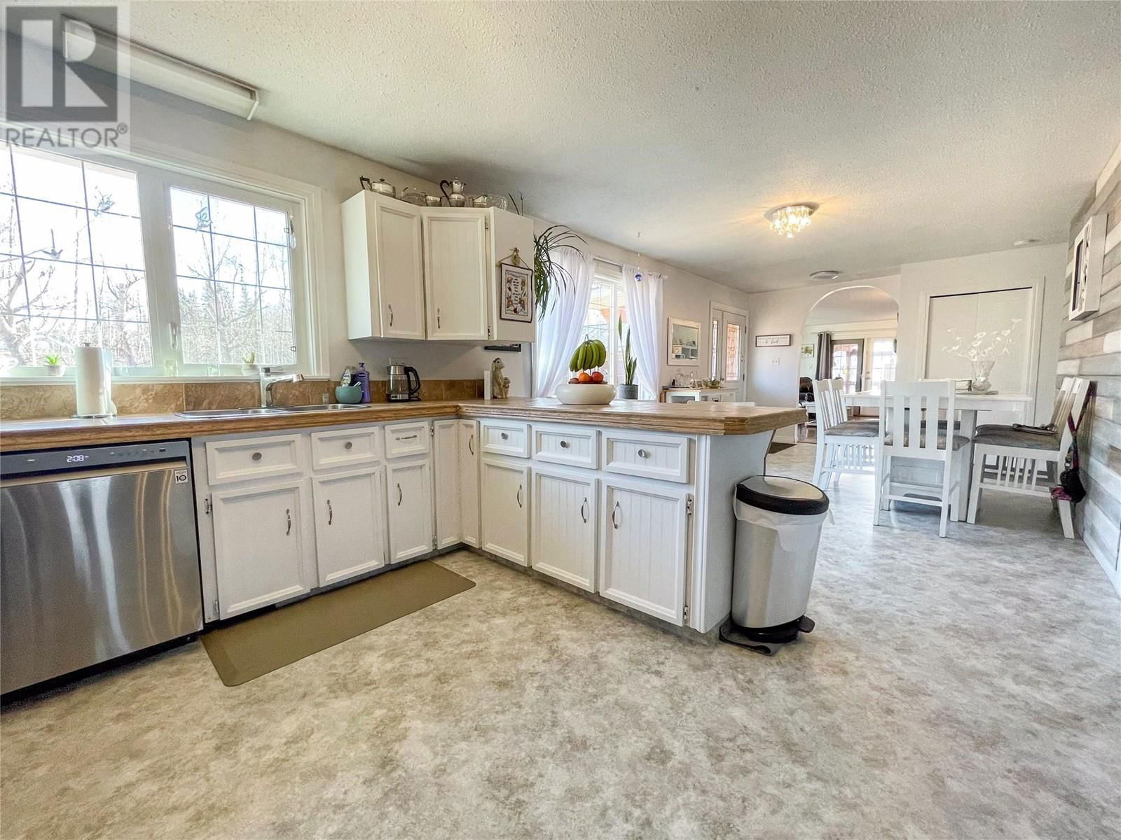448 204 ROAD Image 14