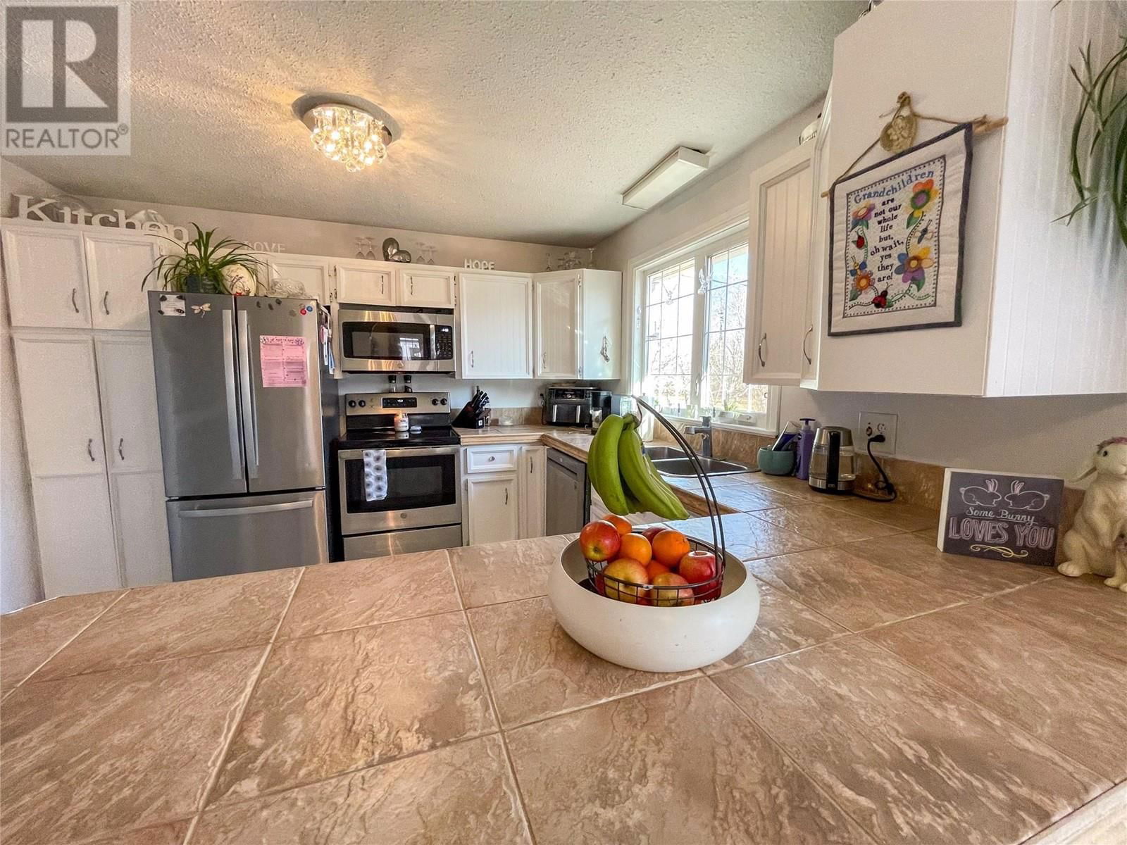 448 204 ROAD Image 16