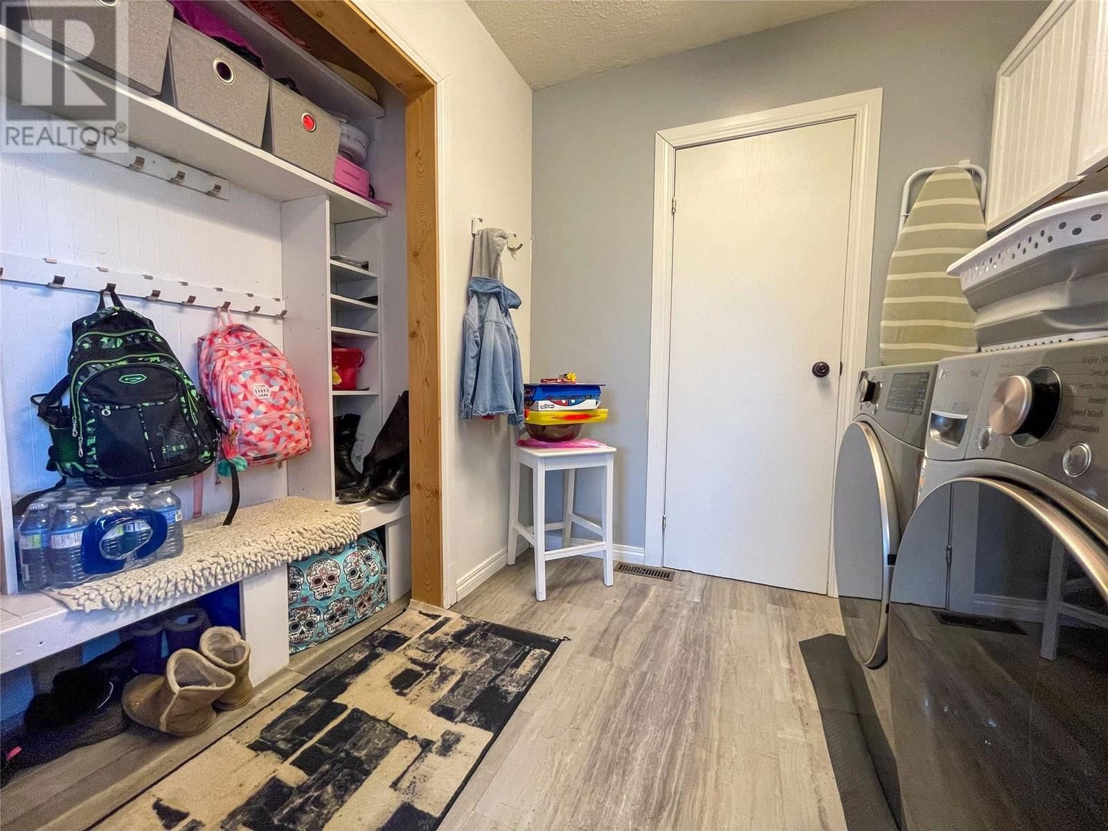 448 204 ROAD Image 20
