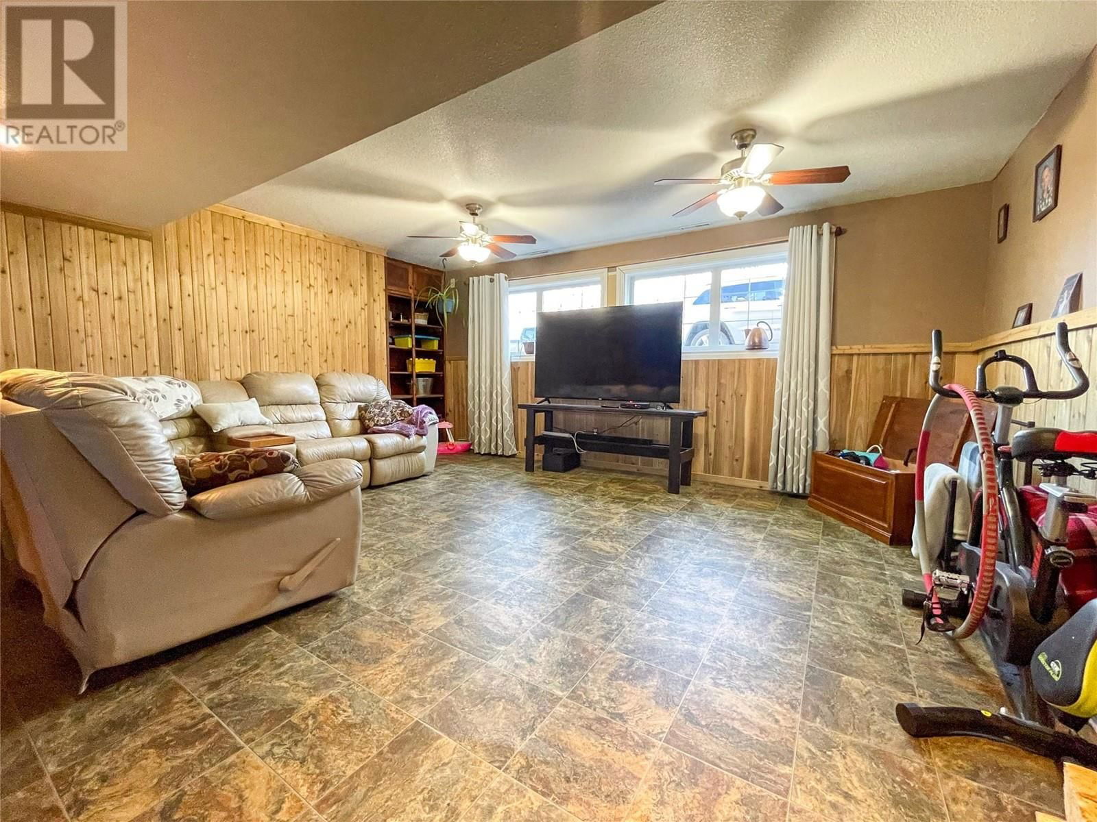 448 204 ROAD Image 39