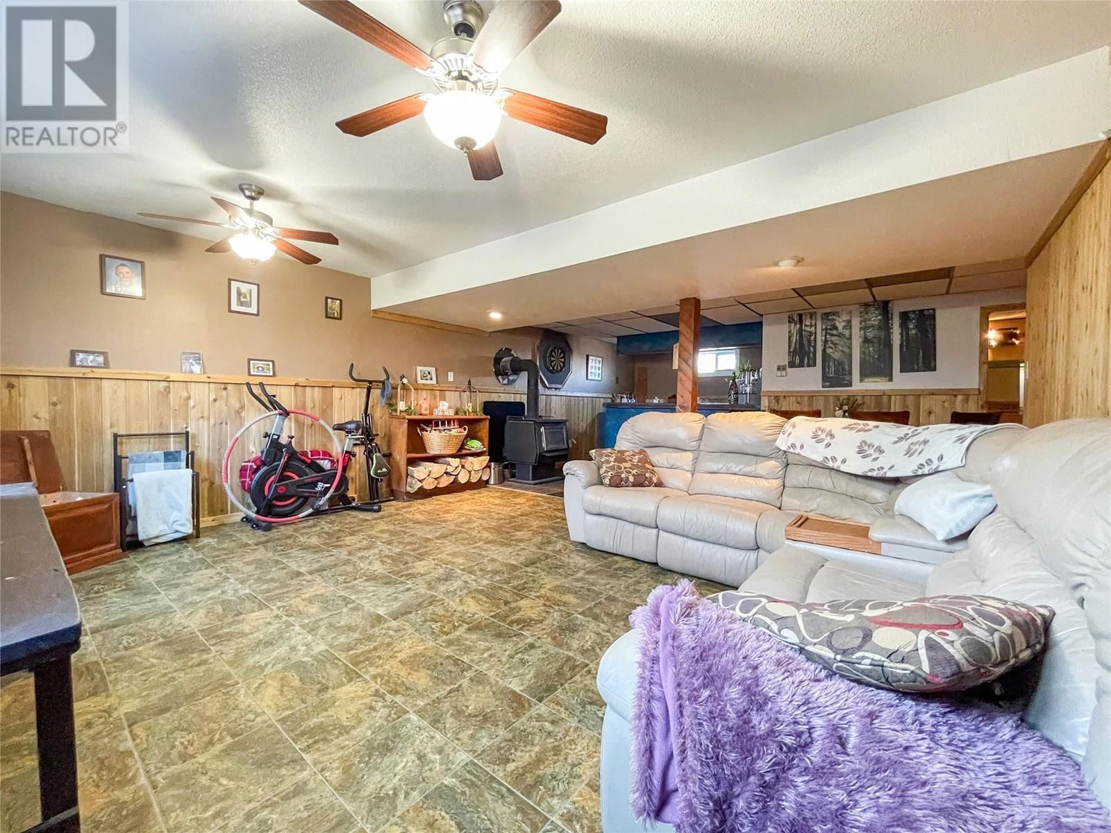 448 204 ROAD Image 40