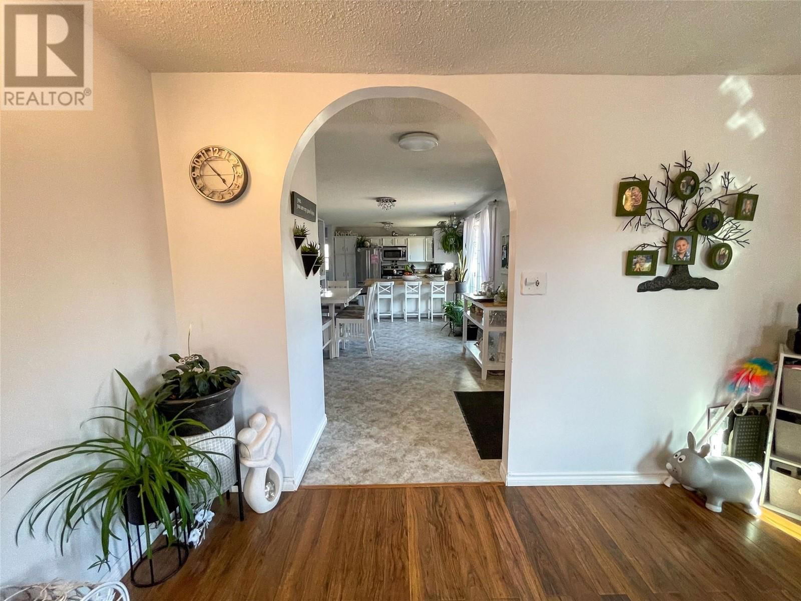 448 204 ROAD Image 7
