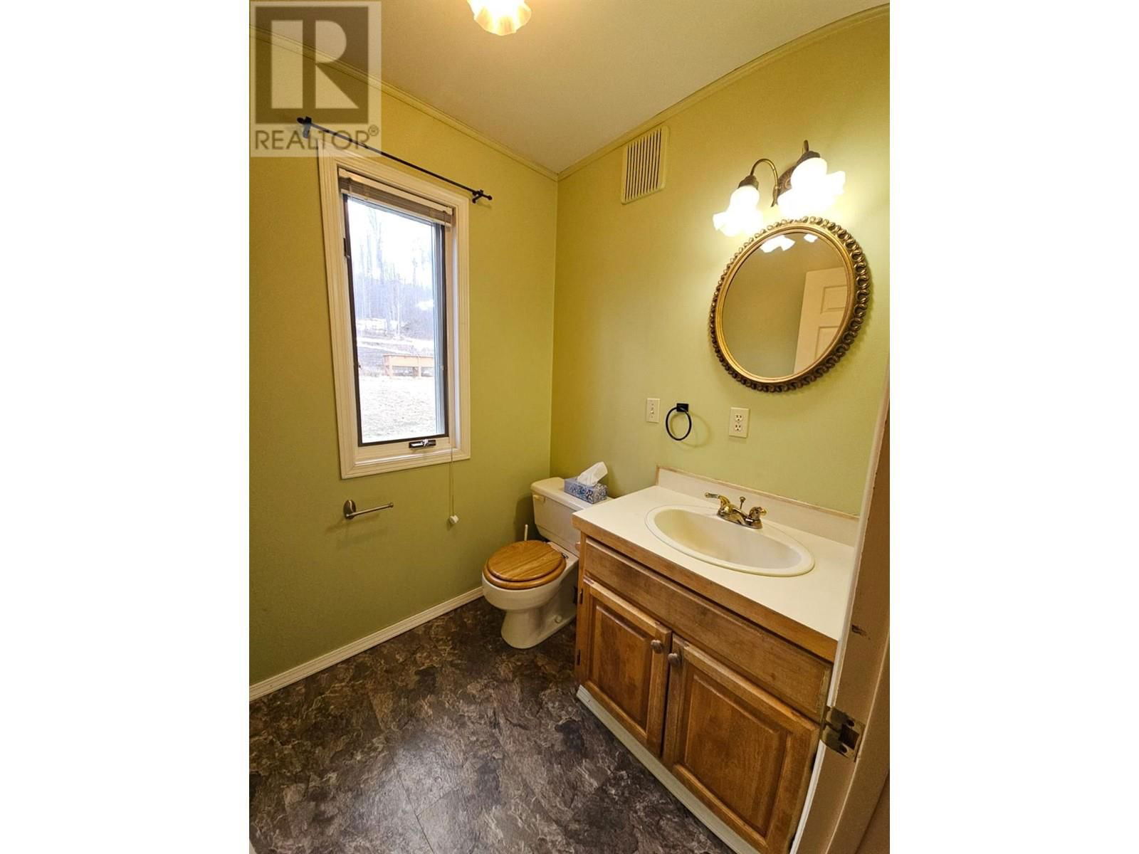 13817 OLD EDMONTON HIGHWAY Image 27