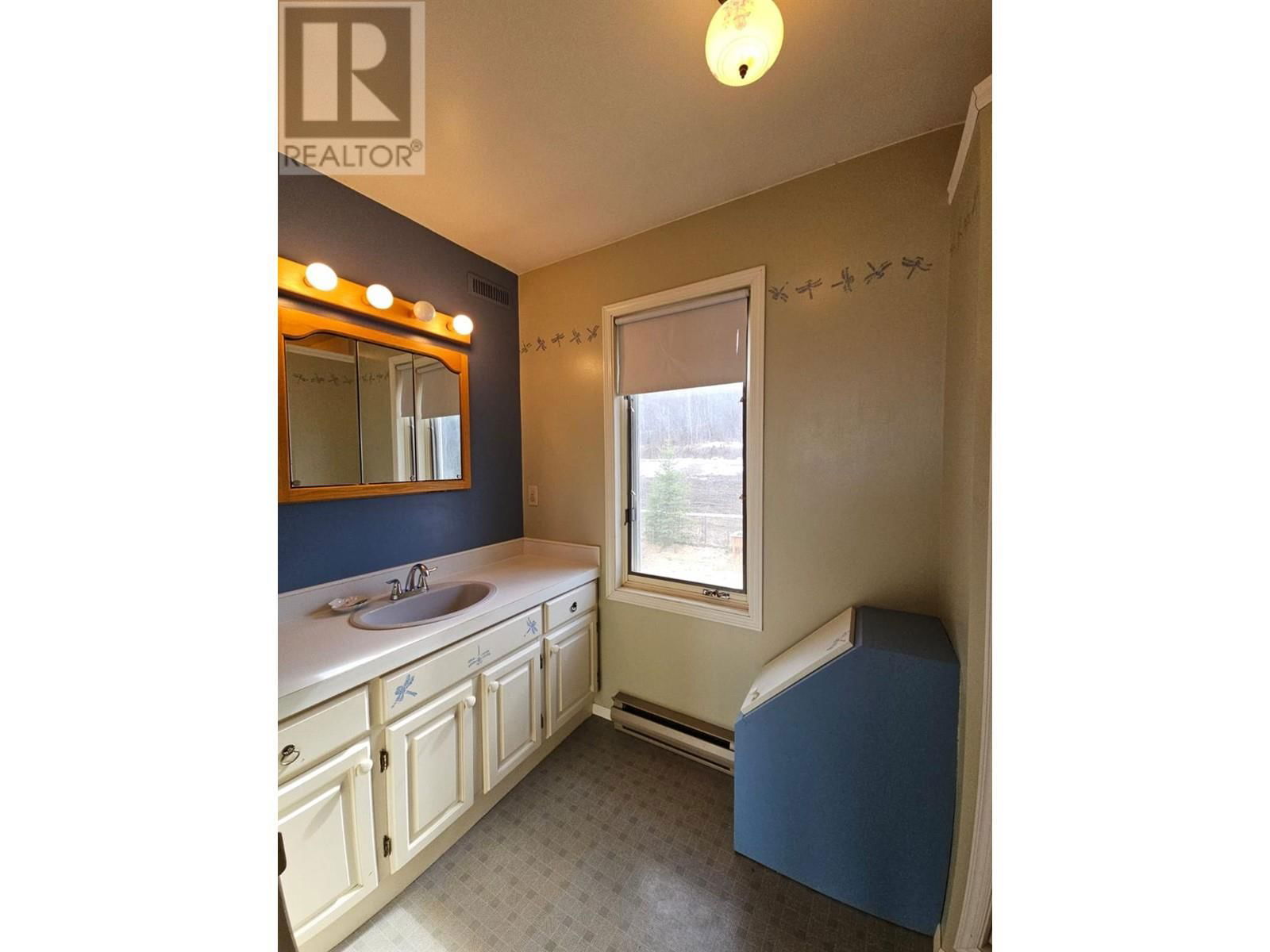 13817 OLD EDMONTON HIGHWAY Image 72