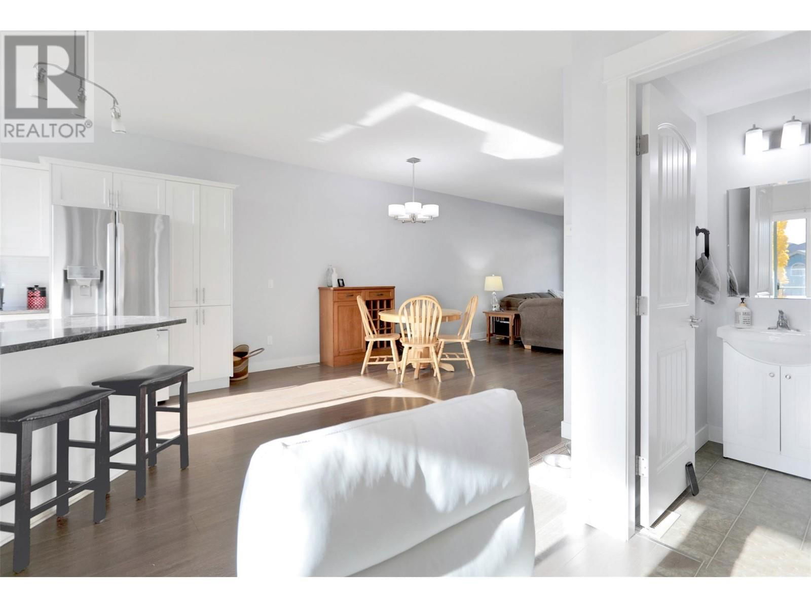 27 - 3267 BROADVIEW ROAD Image 18