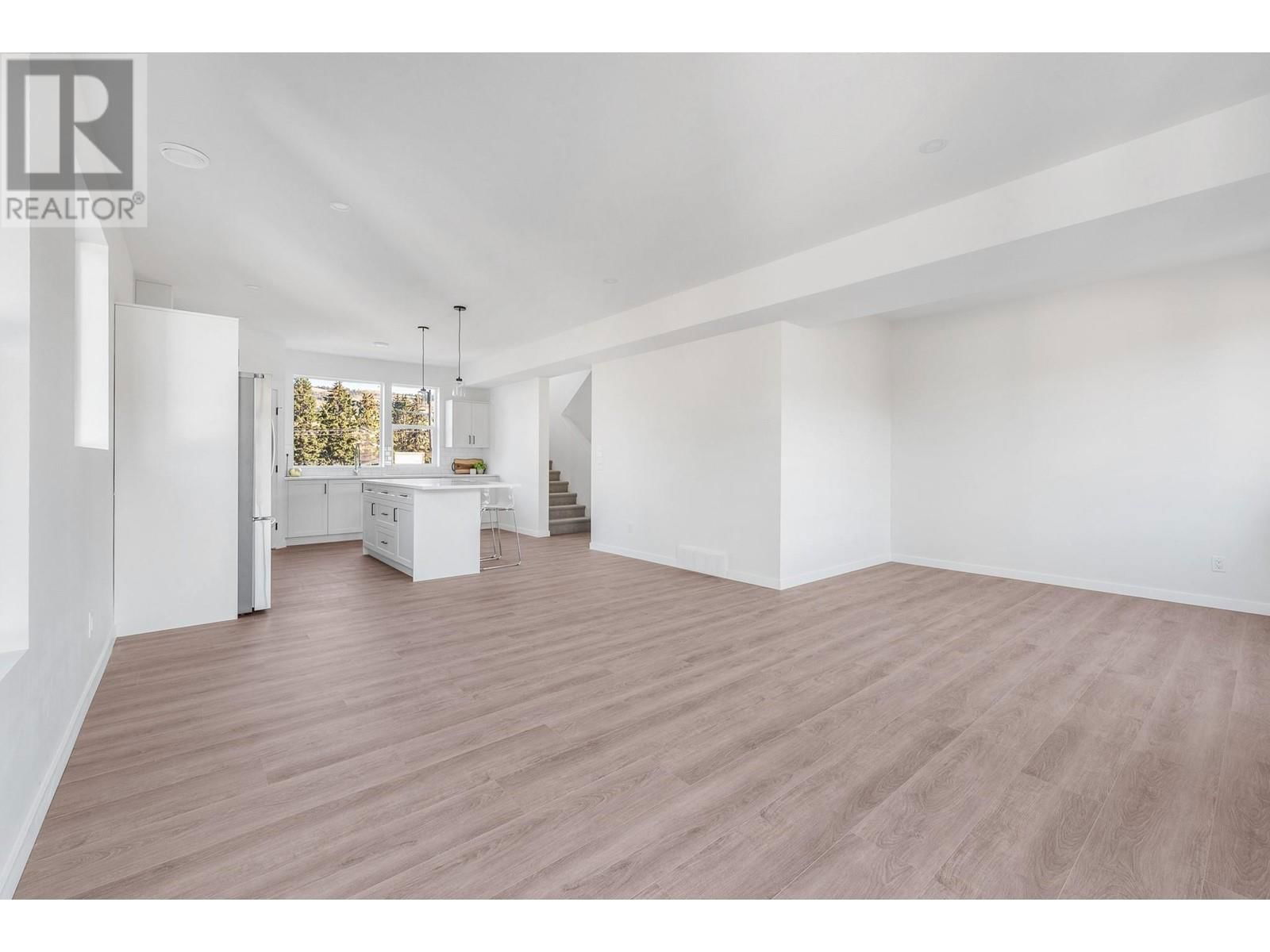 7 - 5661 OKANAGAN LANDING ROAD Image 11