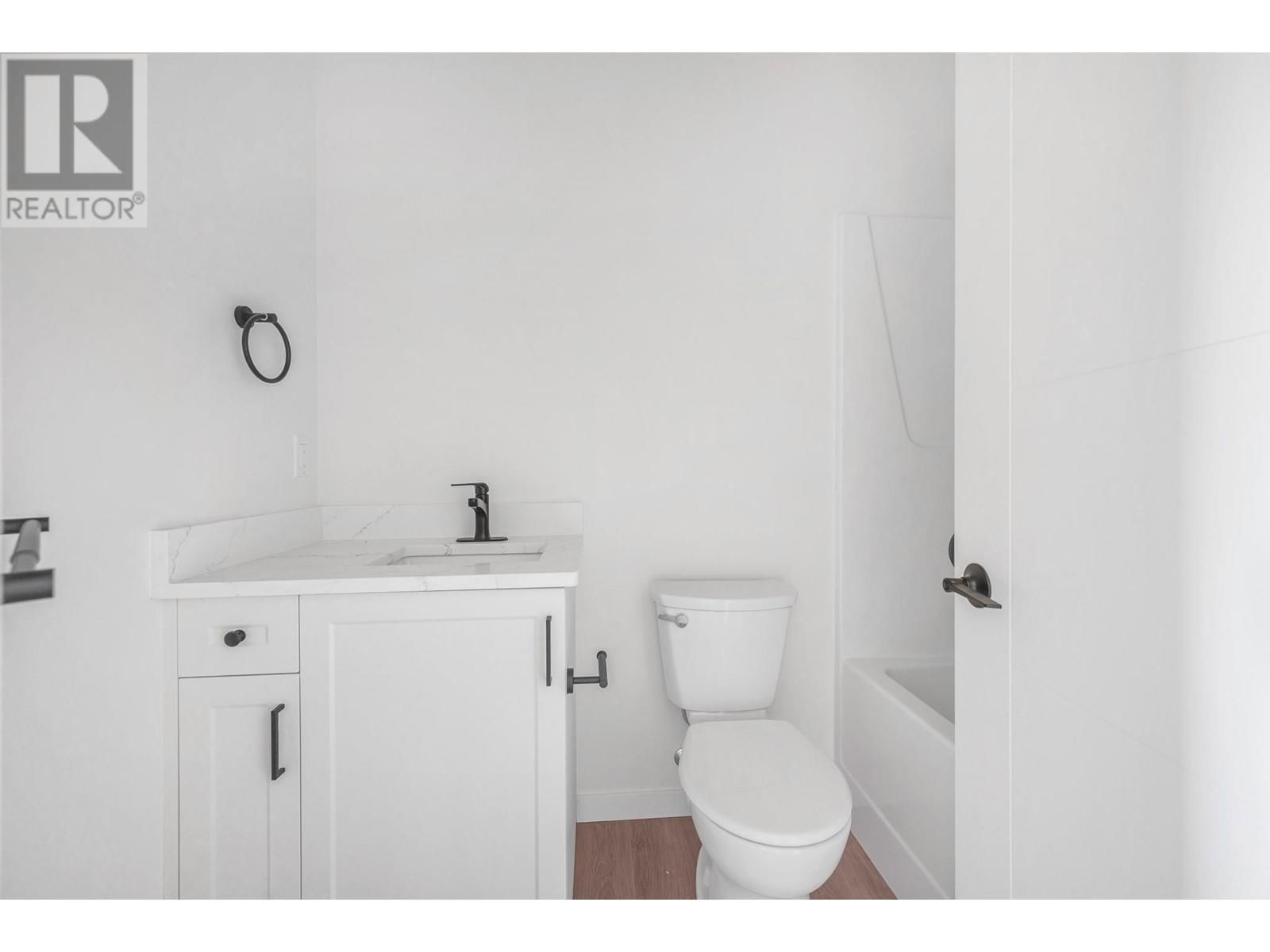 7 - 5661 OKANAGAN LANDING ROAD Image 16