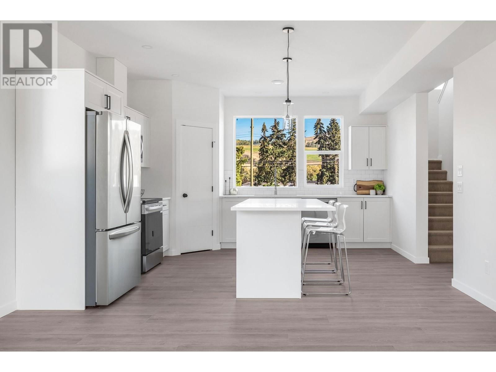 7 - 5661 OKANAGAN LANDING ROAD Image 3