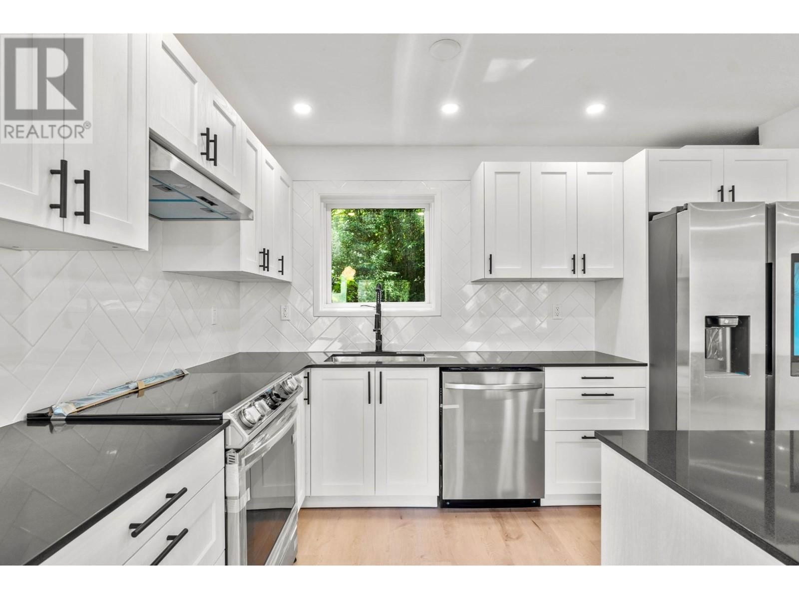 3348 POWELL ROAD Image 10