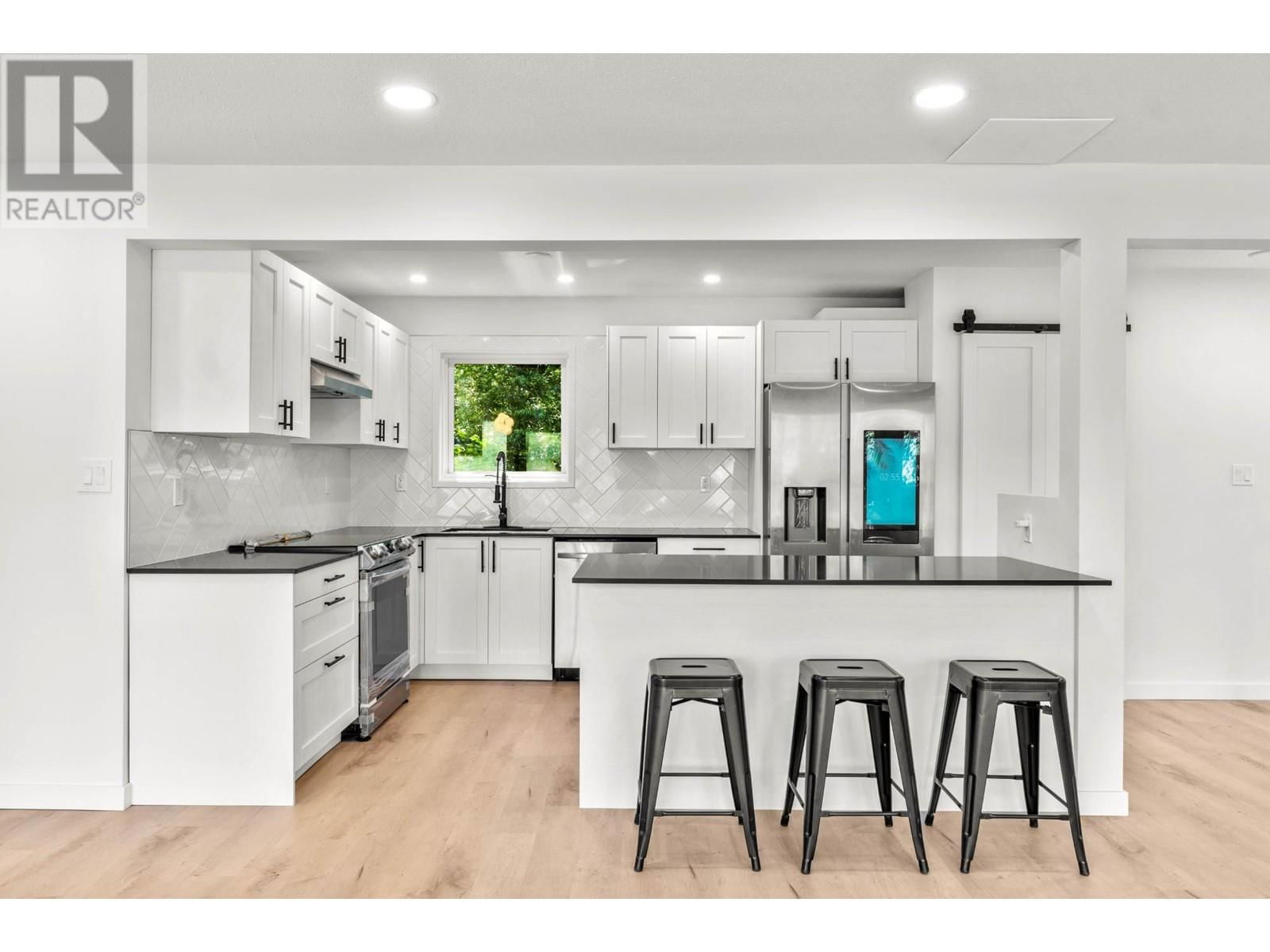 3348 POWELL ROAD Image 9