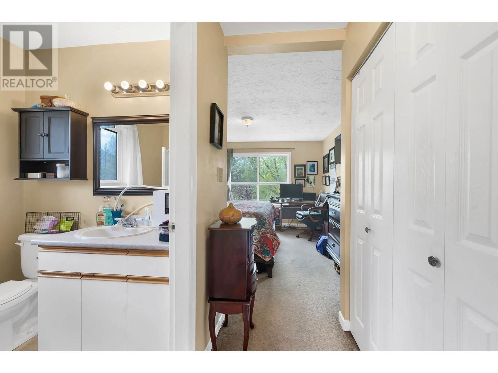 3652 HART ROAD Image 13