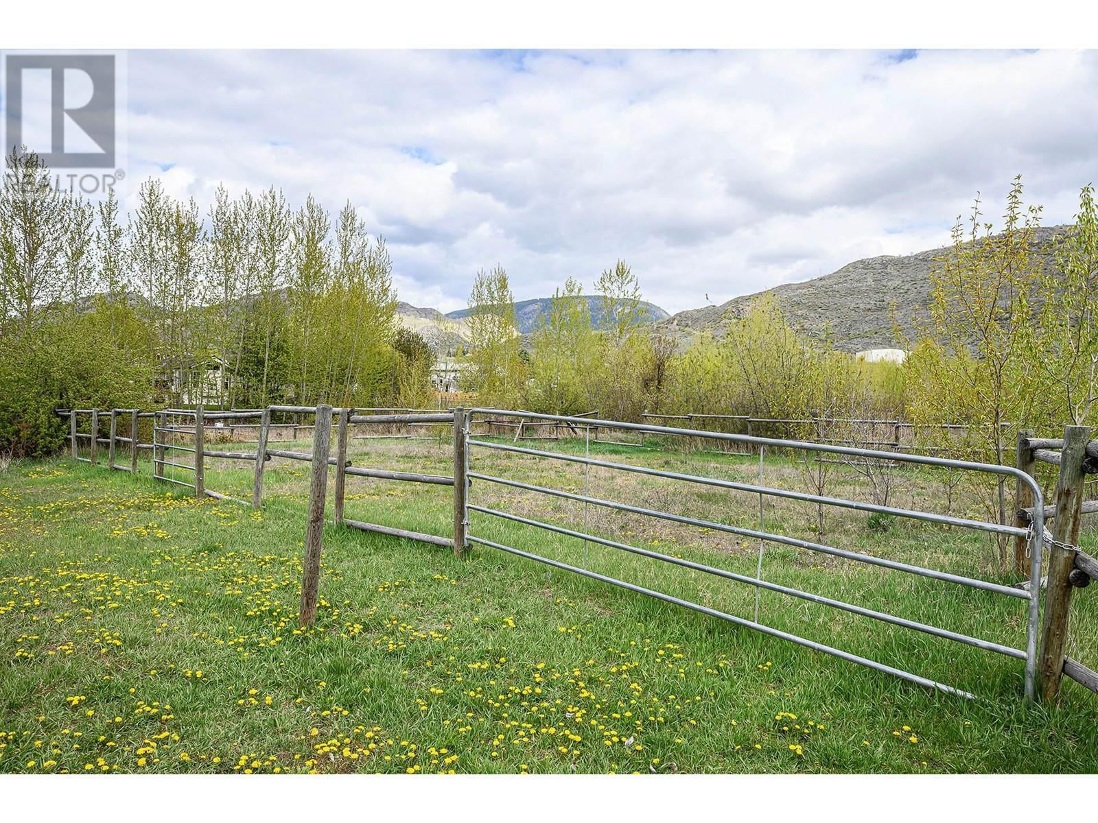 3652 HART ROAD Image 22