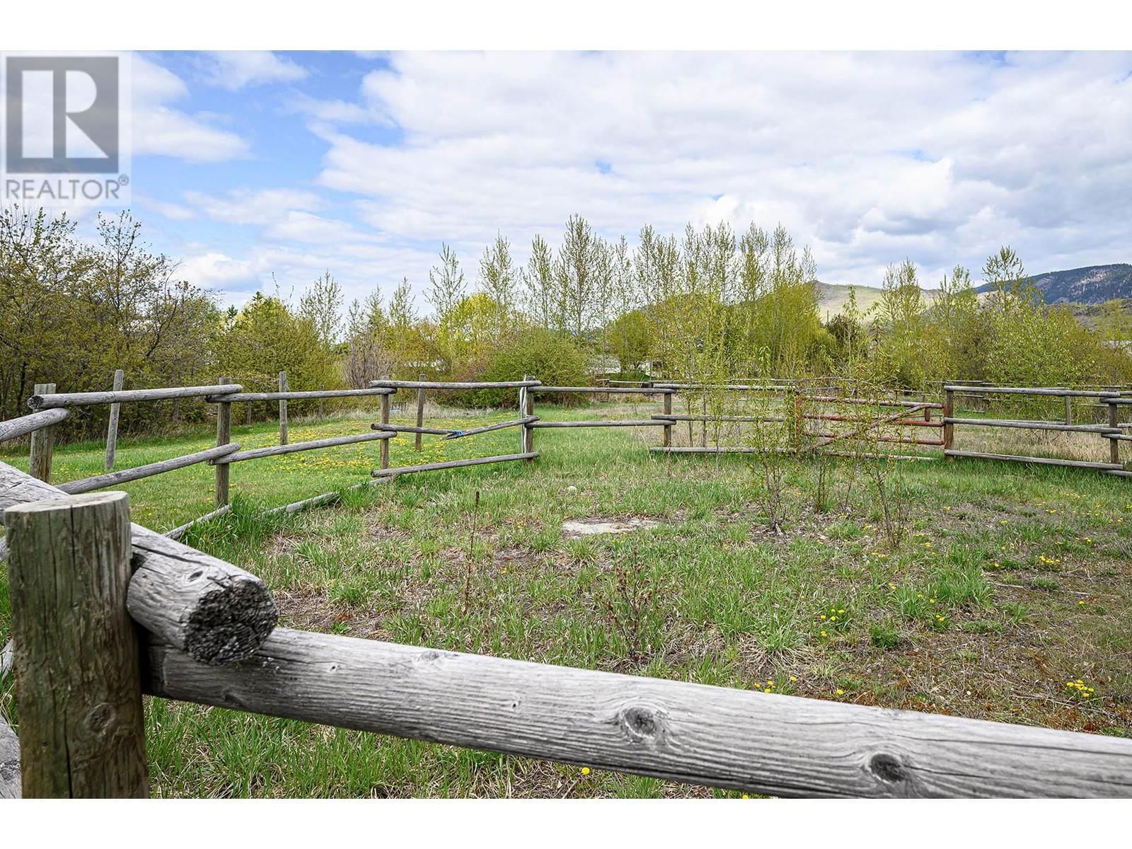 3652 HART ROAD Image 23