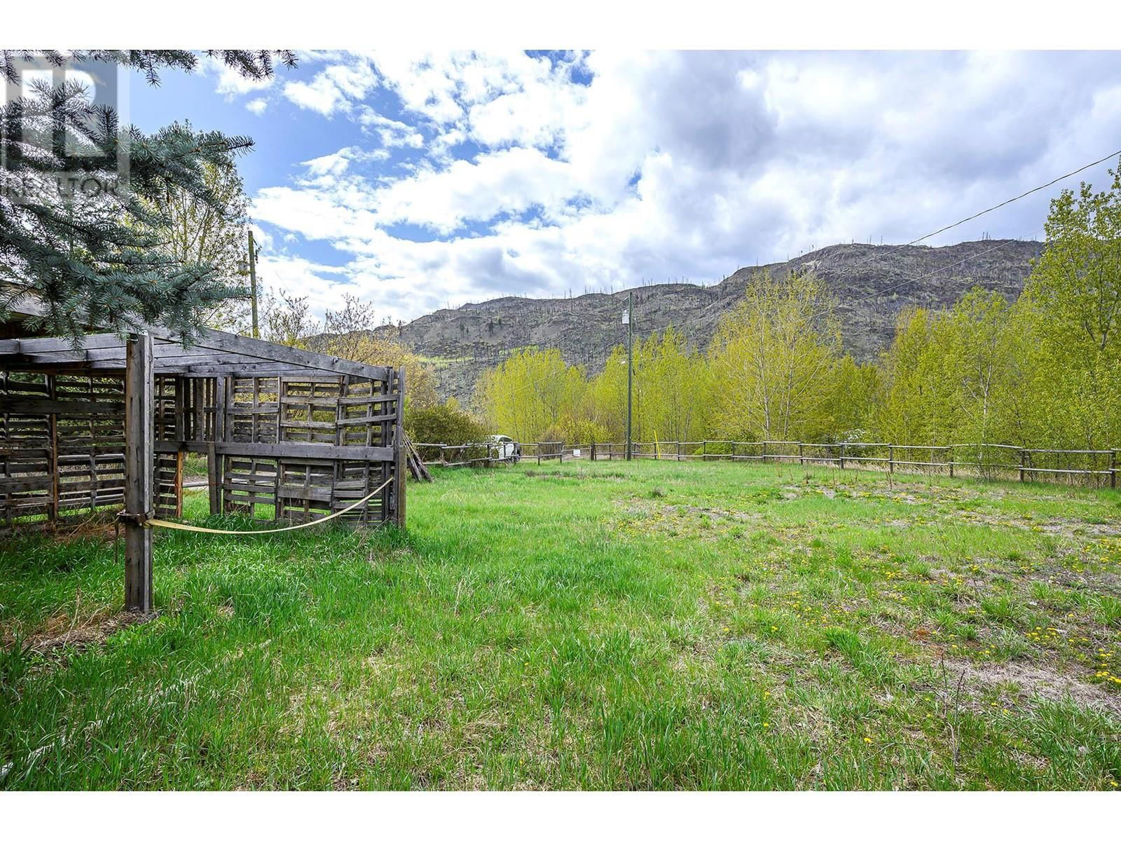 3652 HART ROAD Image 24