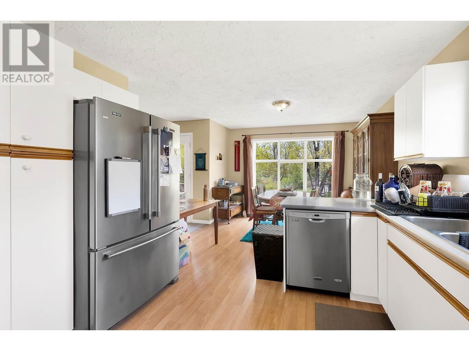3652 HART ROAD Image 3