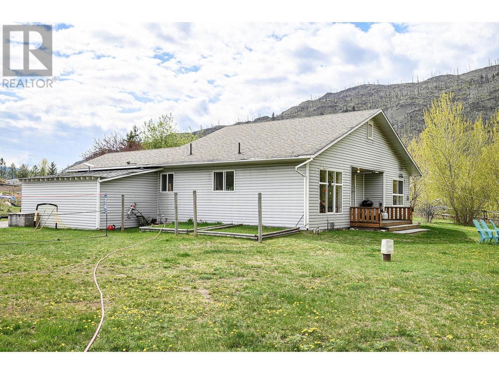 3652 HART ROAD Image 30