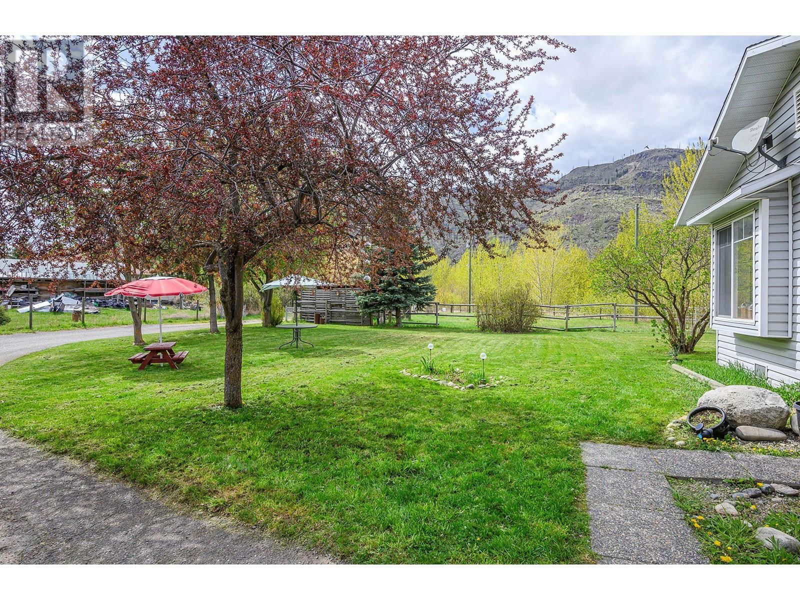 3652 HART ROAD Image 31