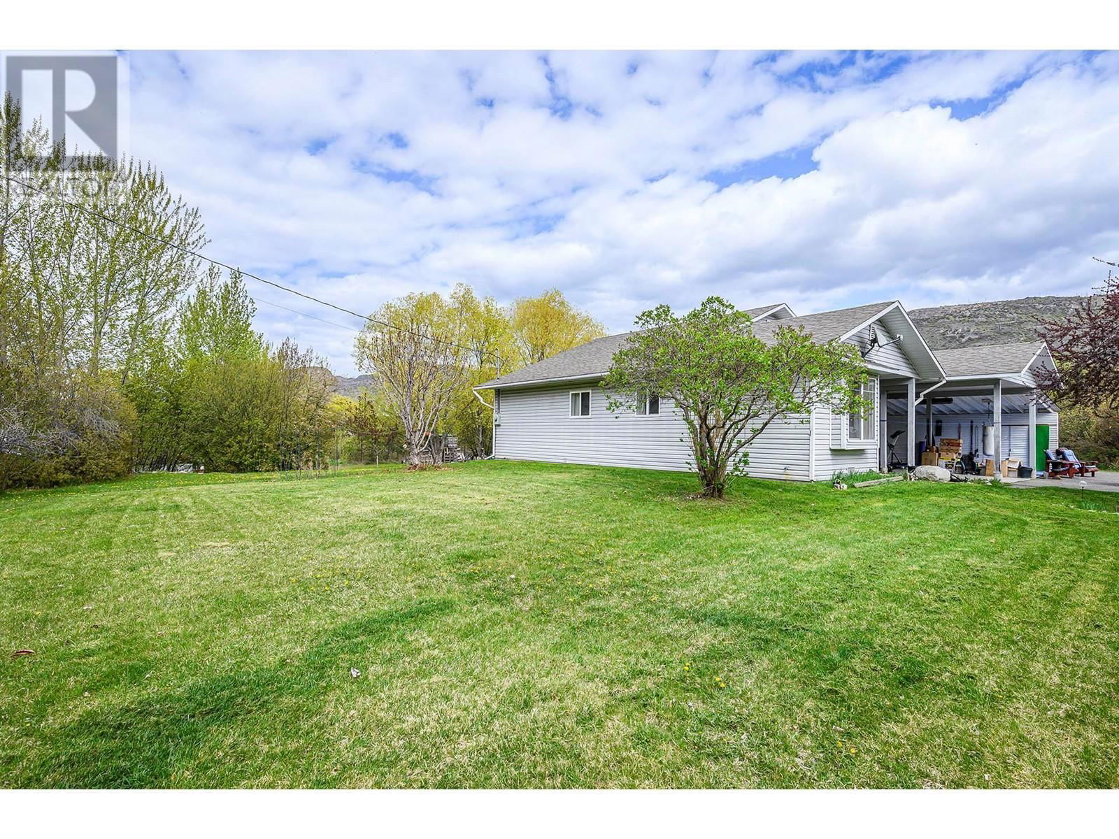 3652 HART ROAD Image 32