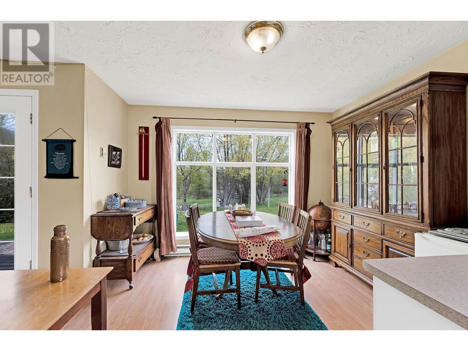 3652 HART ROAD Image 4