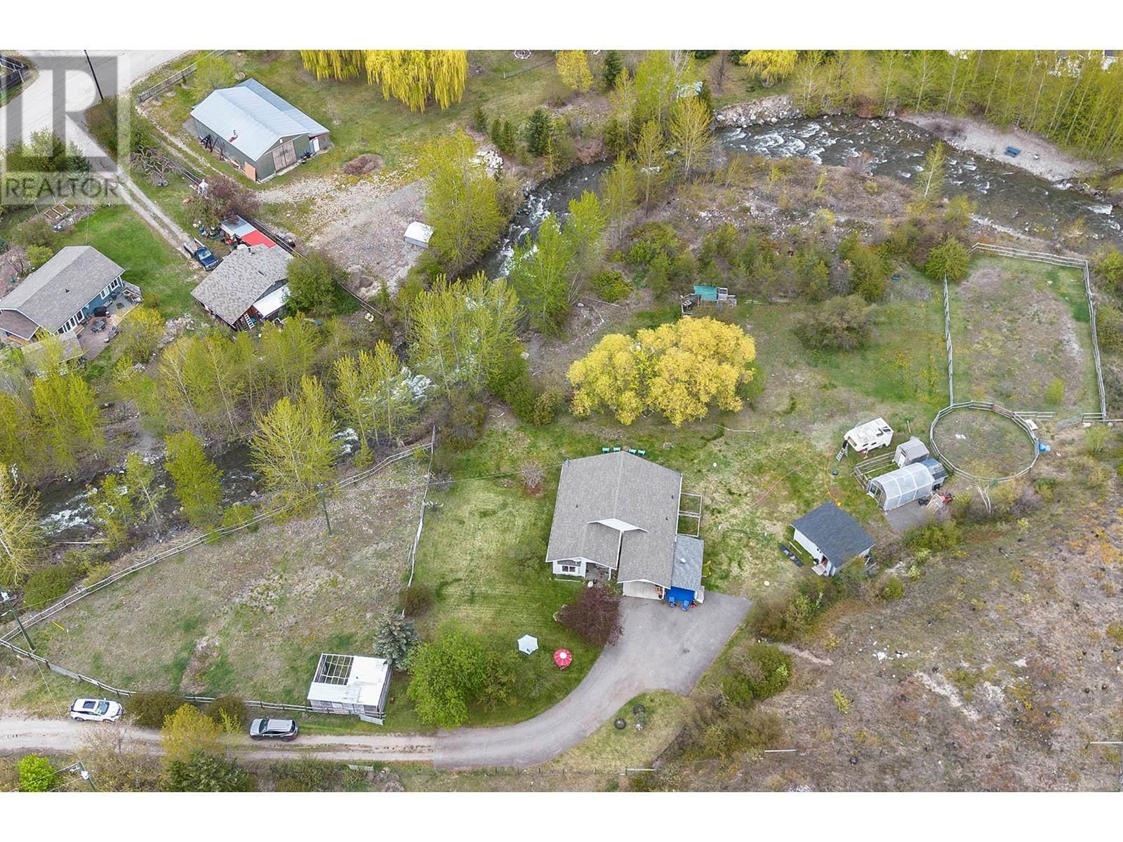 3652 HART ROAD Image 40