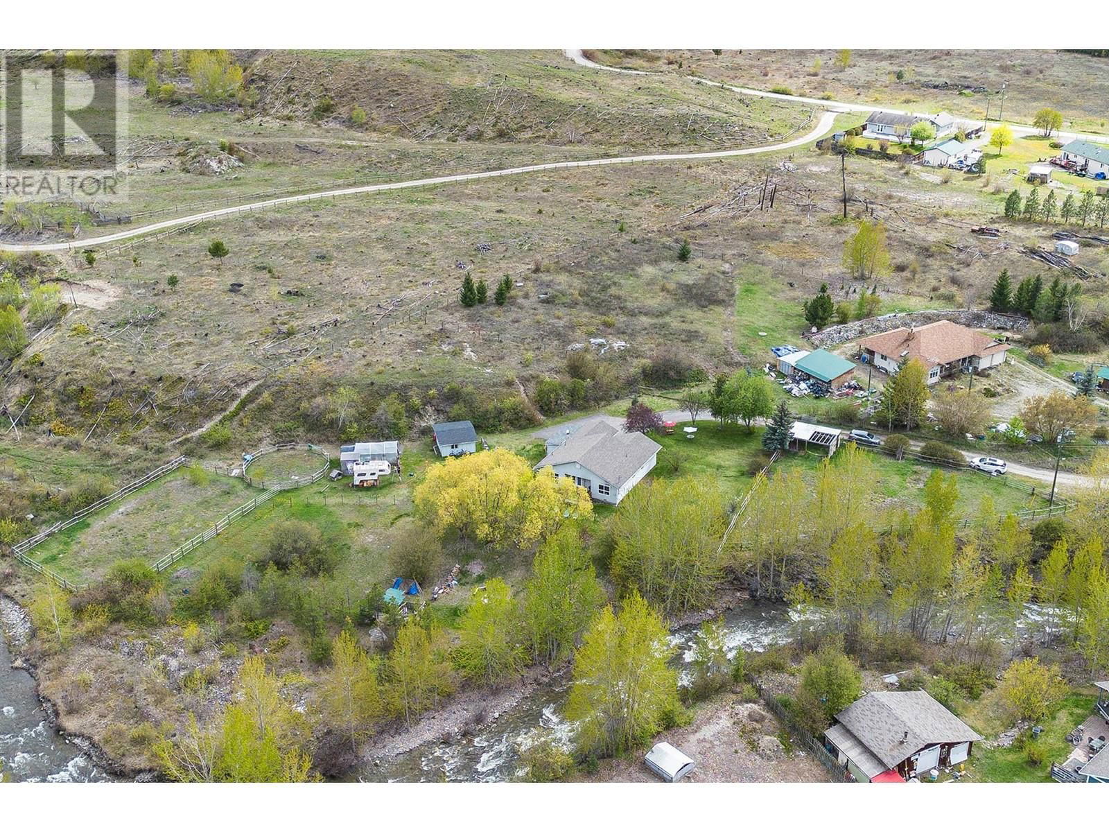 3652 HART ROAD Image 41