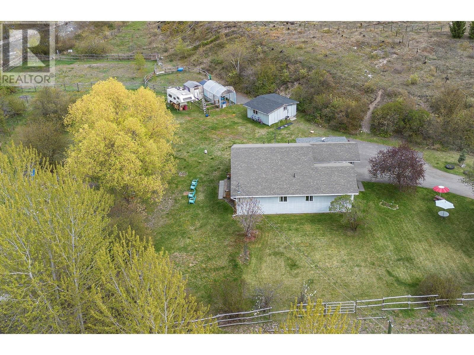 3652 HART ROAD Image 43
