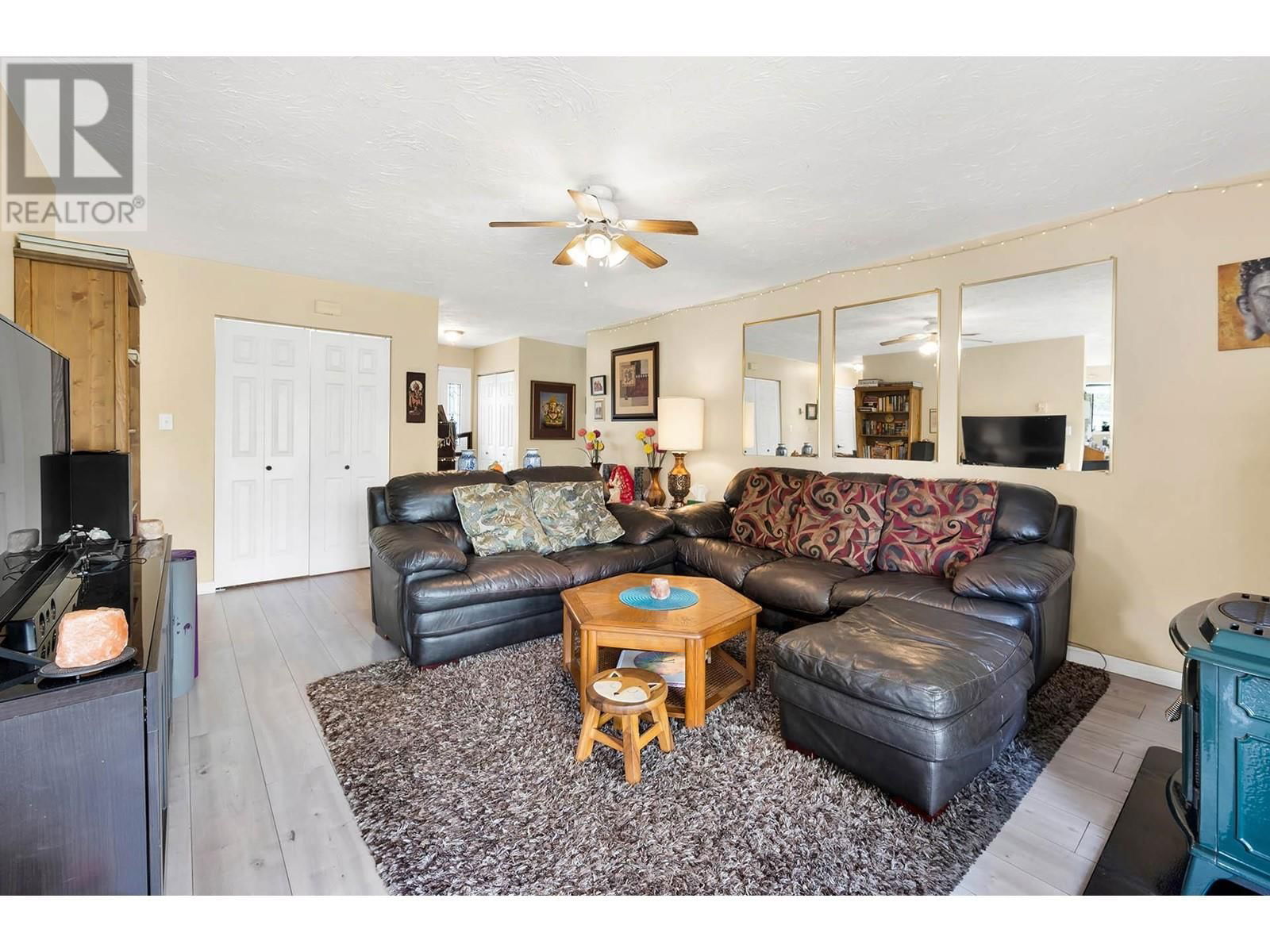 3652 HART ROAD Image 7