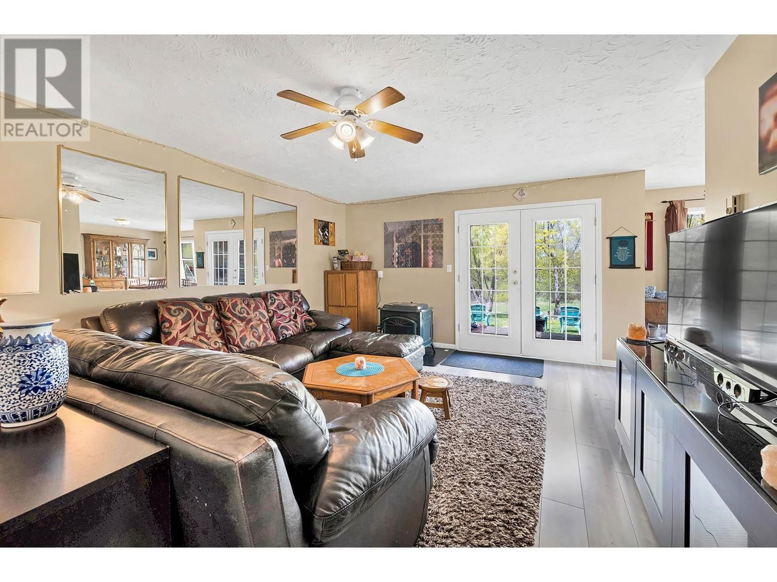 3652 HART ROAD Image 8