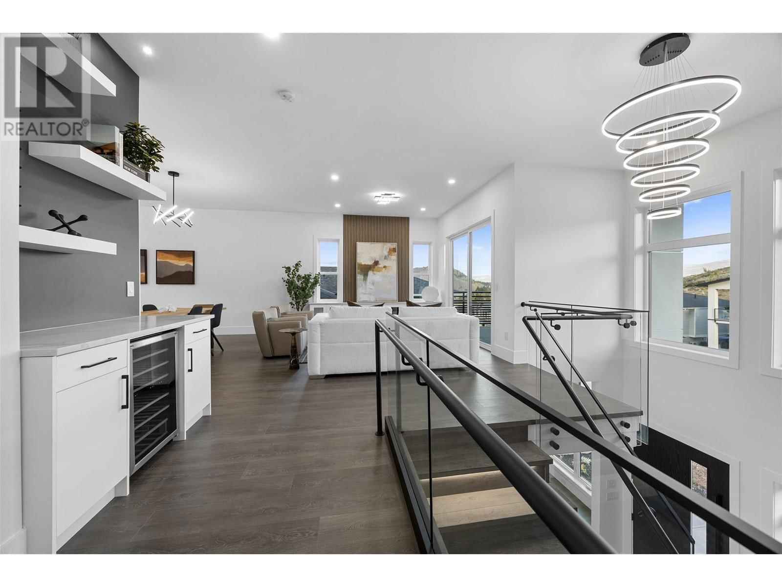2798 CANYON CREST DRIVE Image 23