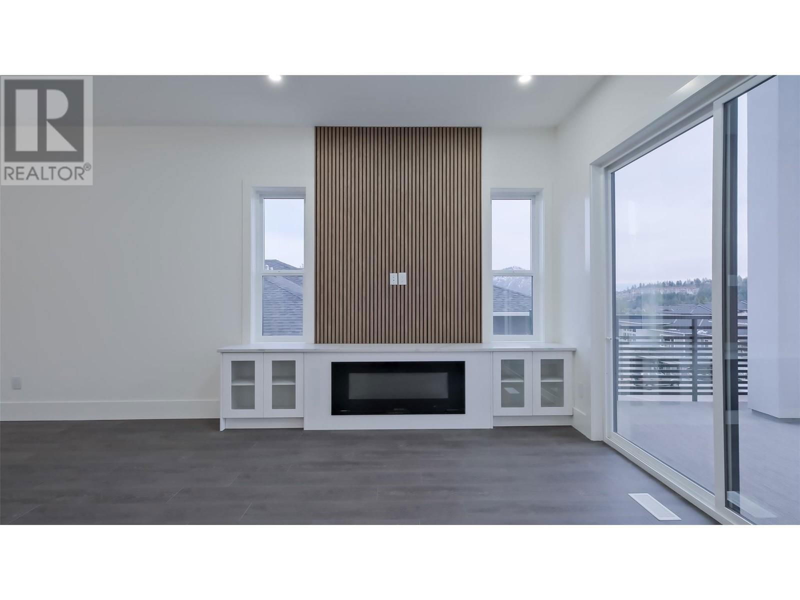 2798 CANYON CREST DRIVE Image 30