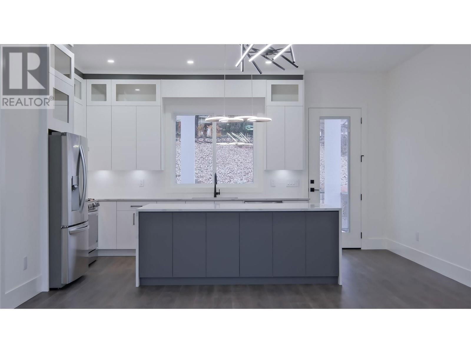 2798 CANYON CREST DRIVE Image 31