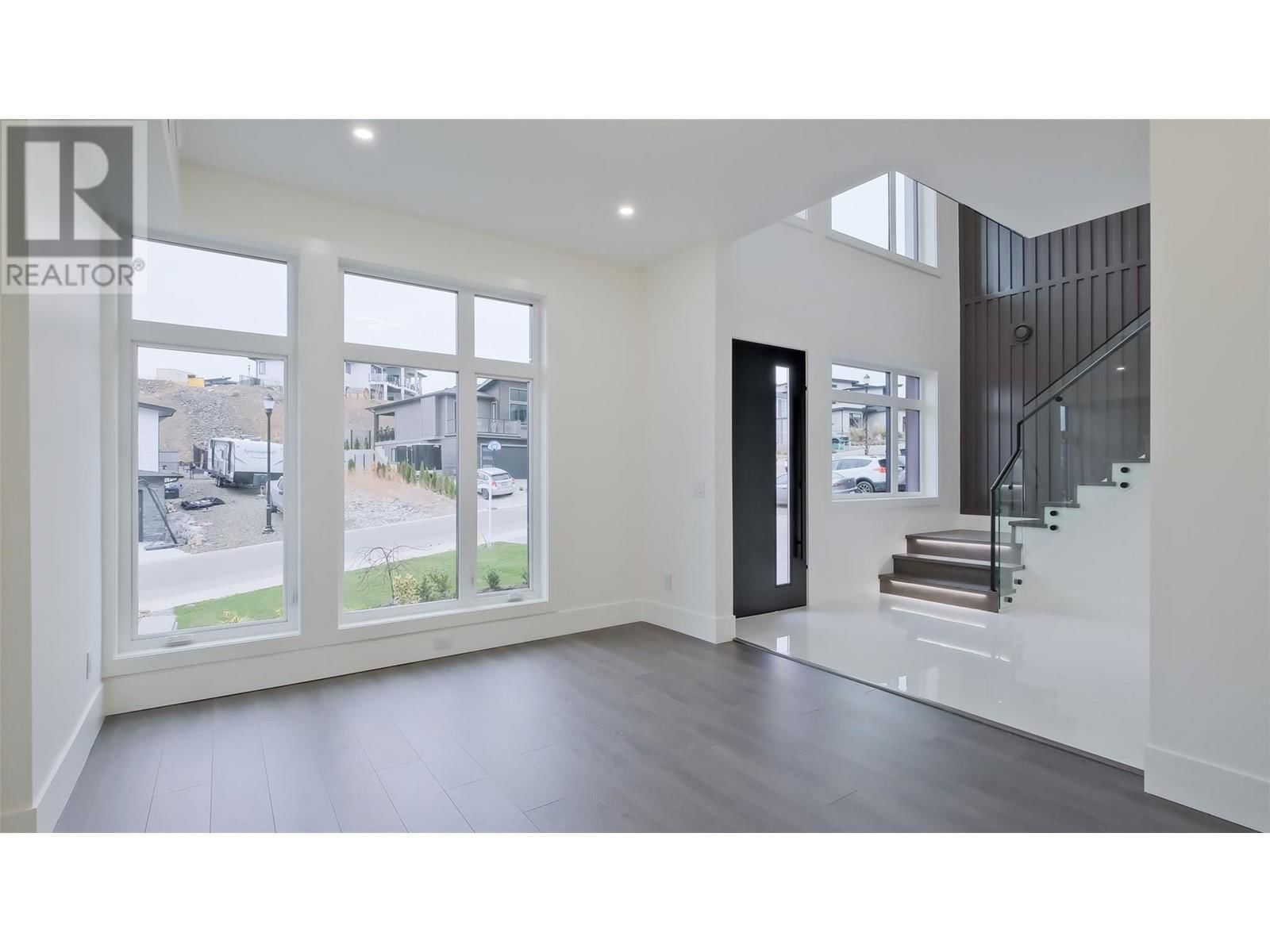 2798 CANYON CREST DRIVE Image 8