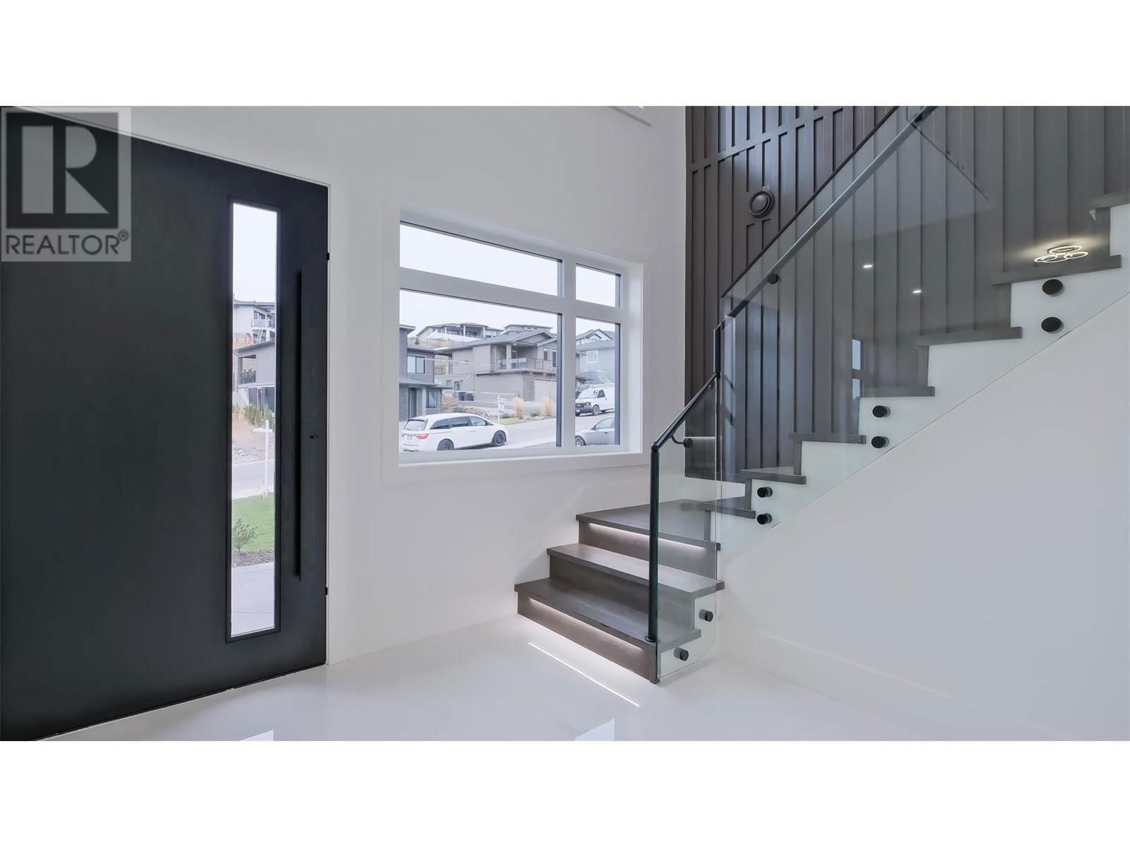 2798 CANYON CREST DRIVE Image 9