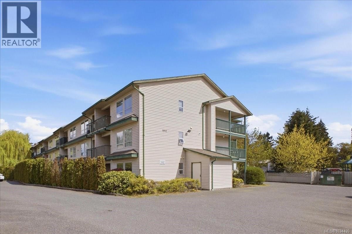 208 1912 Bowen Road property photo