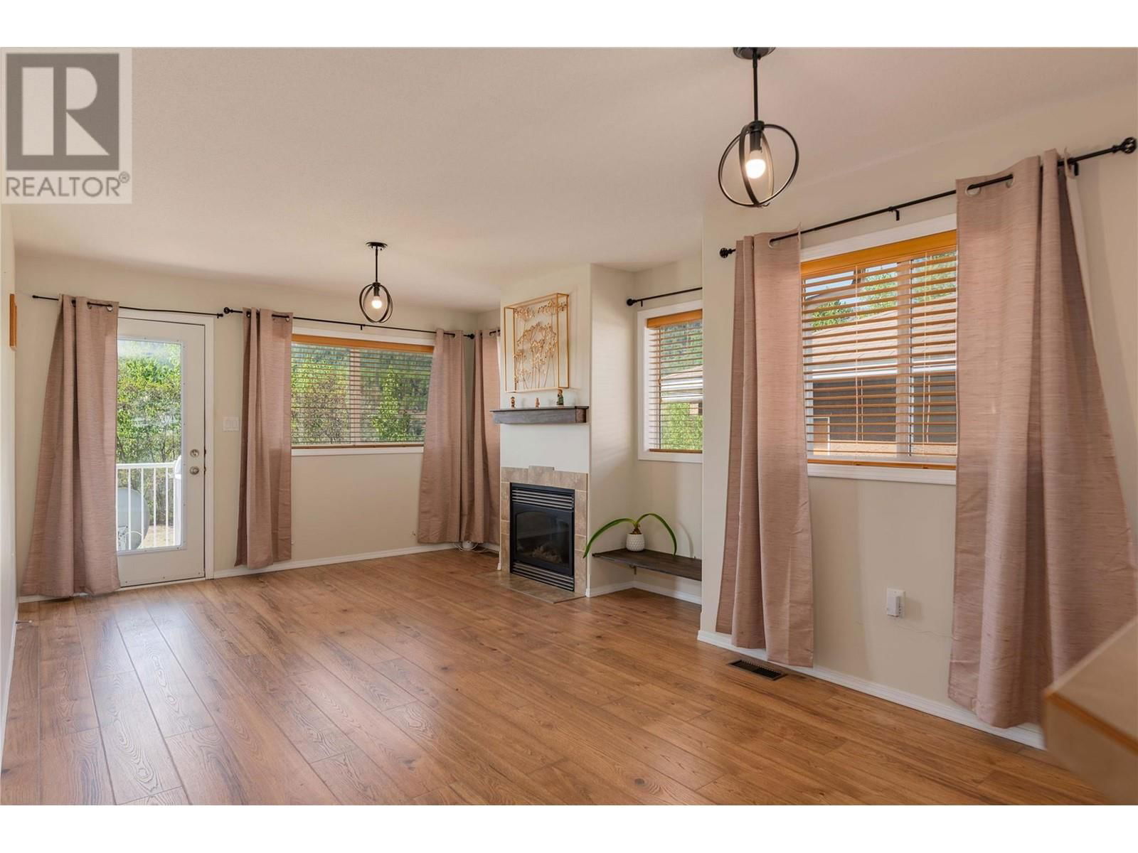 7350 CREMA DRIVE Image 11
