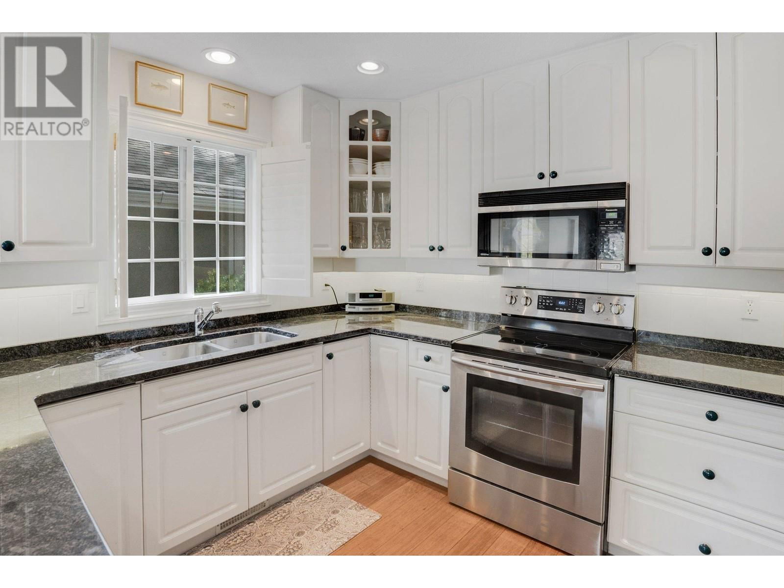 9 - 3775 SPRINGBROOK ROAD Image 15