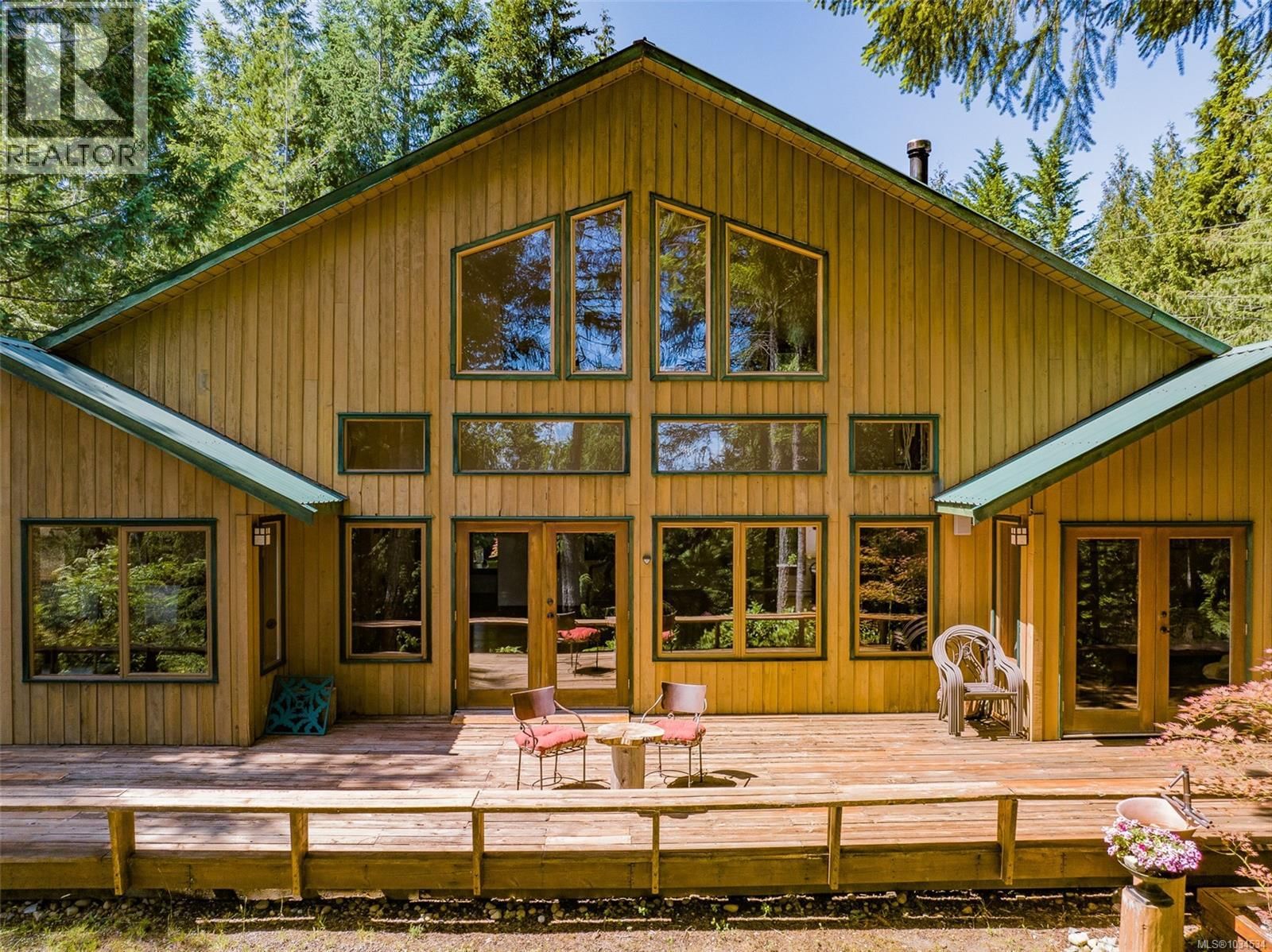 1055 Spider Lake Road property photo