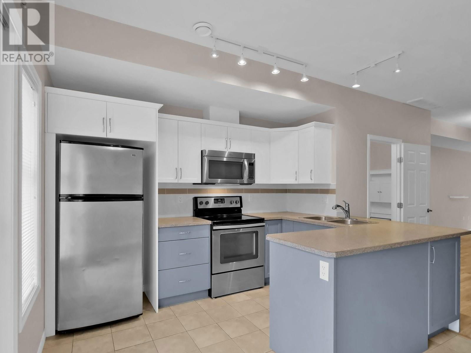 140 - 3363 WILSON STREET Image 2