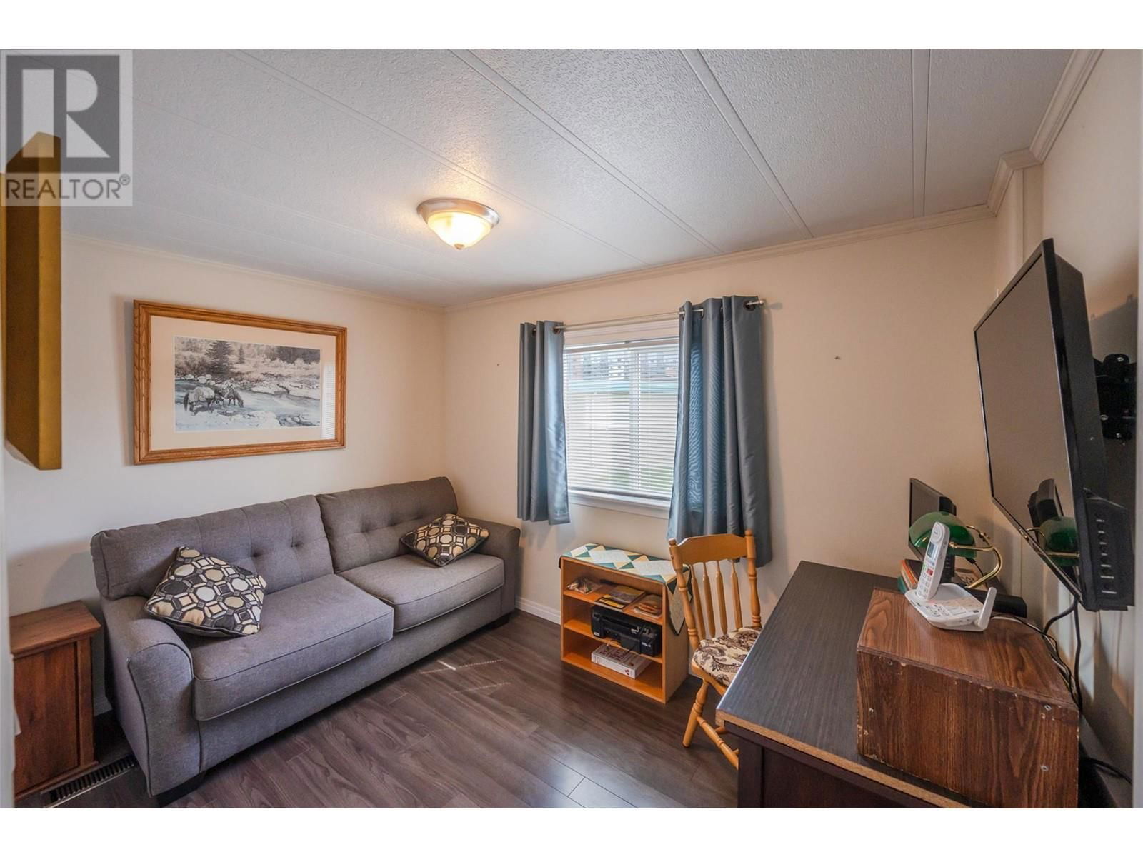 308 - 321 YORKTON AVENUE Image 11