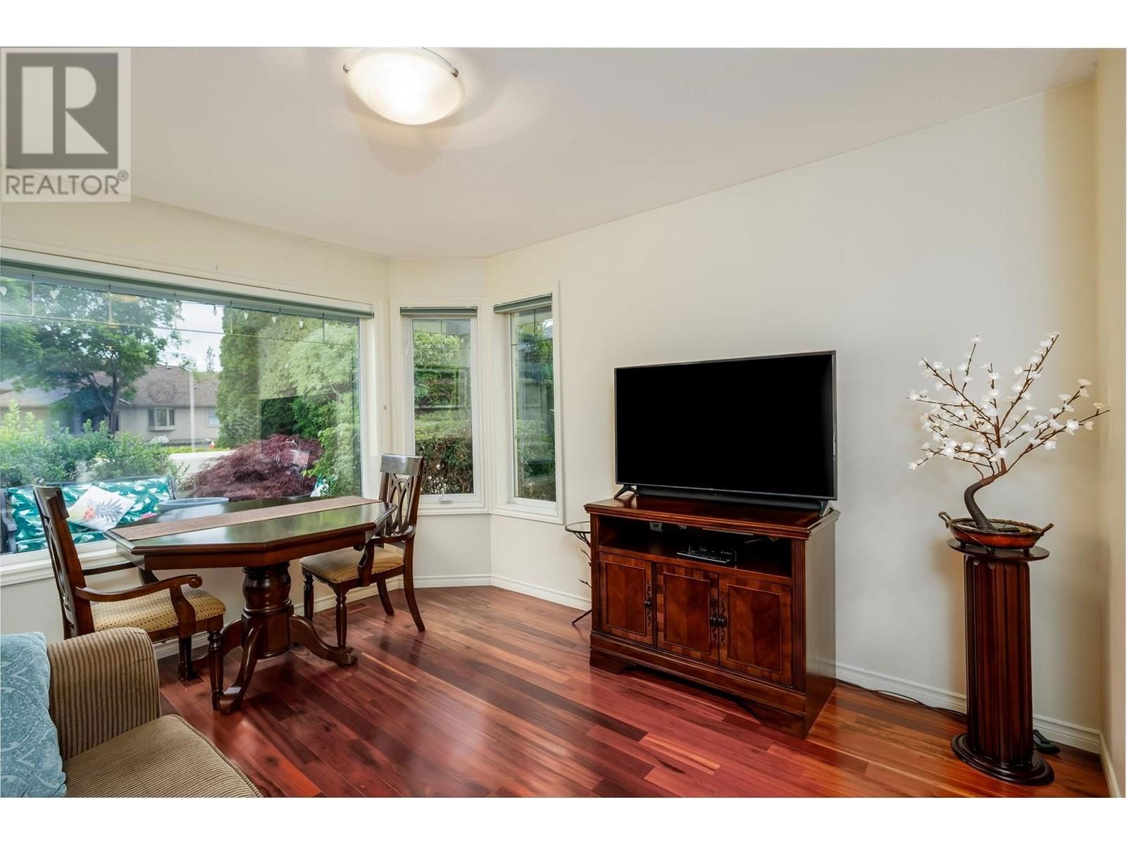 3973 GALLAGHERS CIRCLE Image 24
