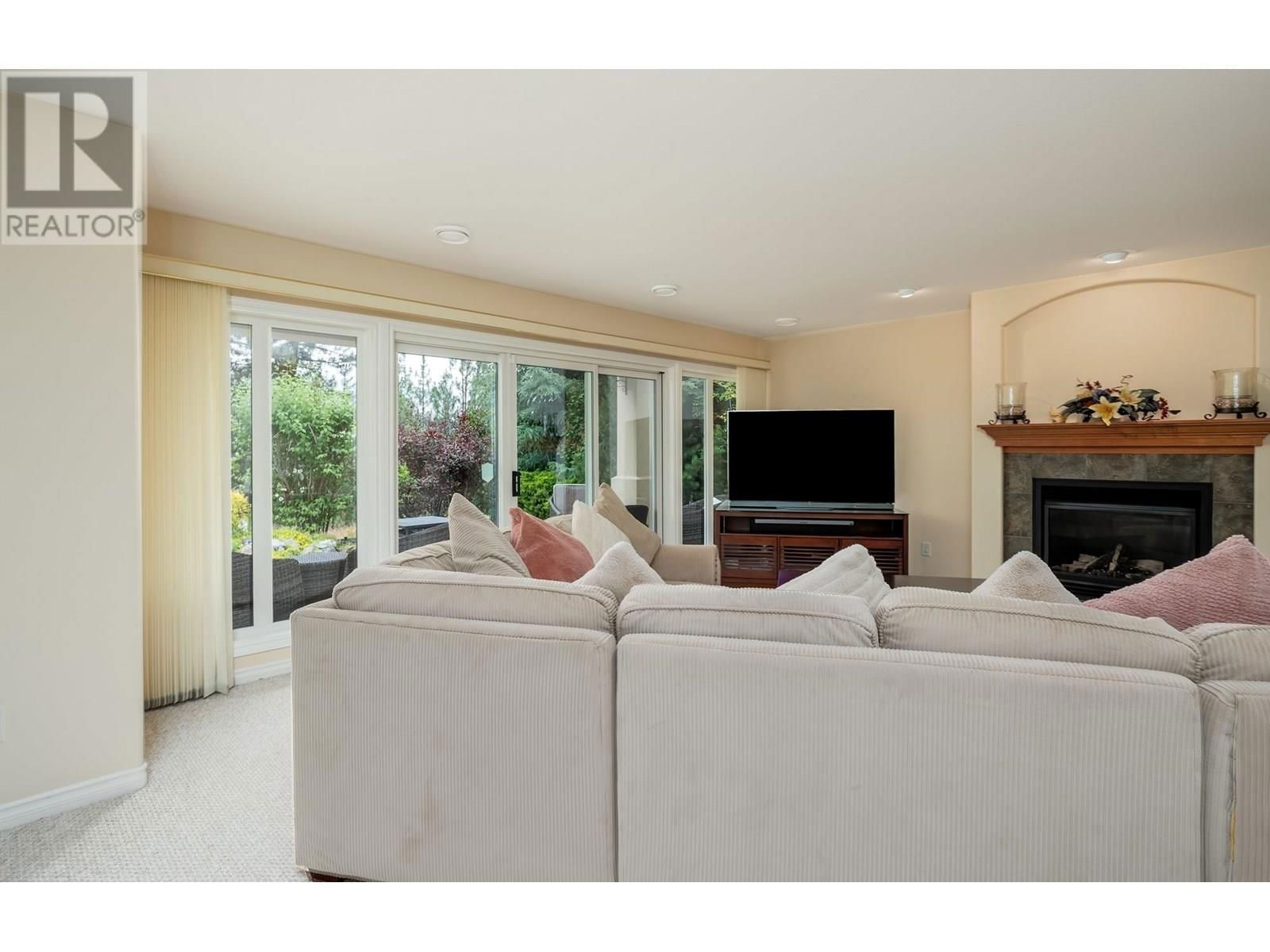 3973 GALLAGHERS CIRCLE Image 26