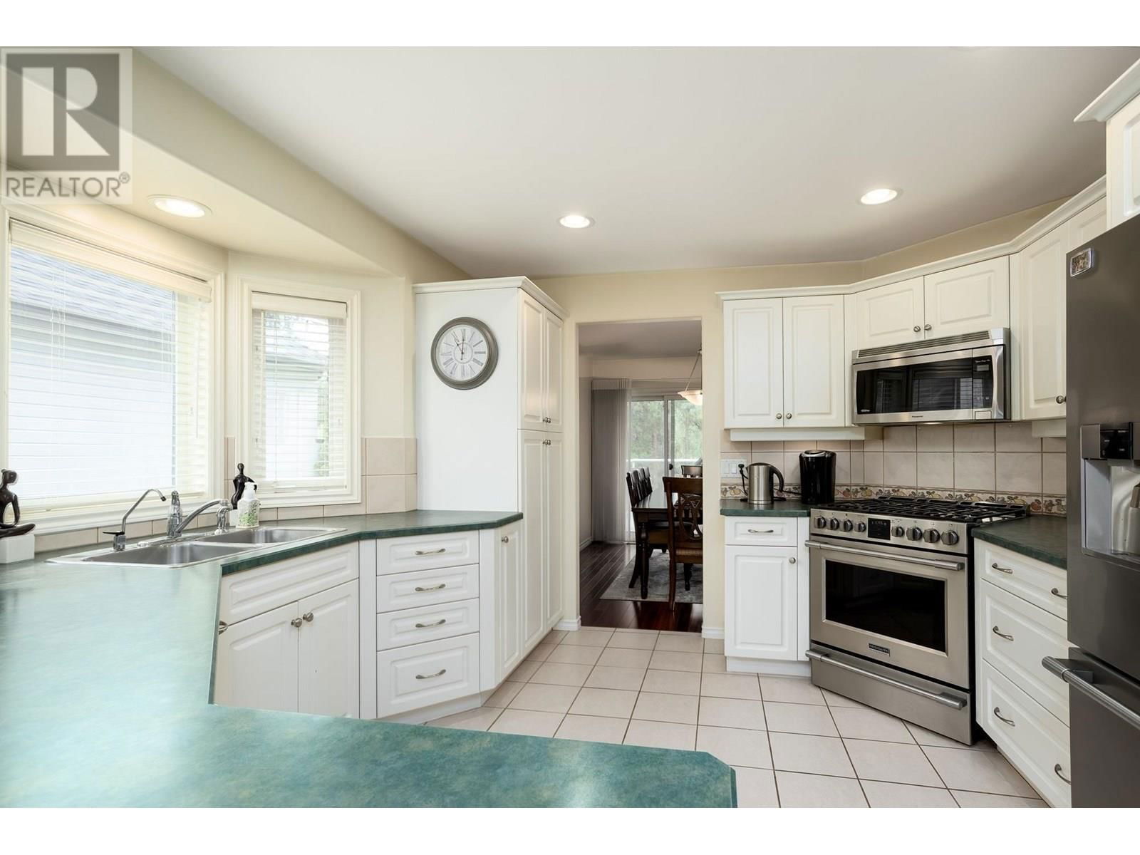 3973 GALLAGHERS CIRCLE Image 5