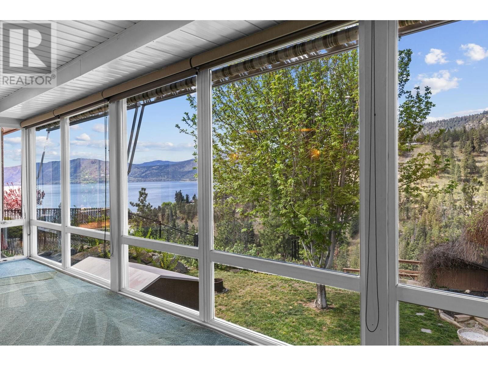 3784 INGLIS PLACE Image 12