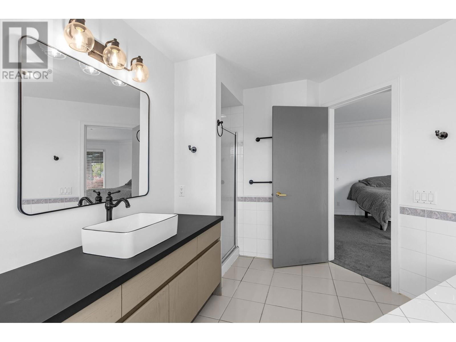3784 INGLIS PLACE Image 26