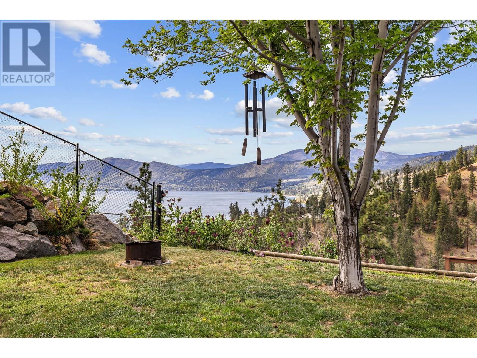 3784 INGLIS PLACE Image 43
