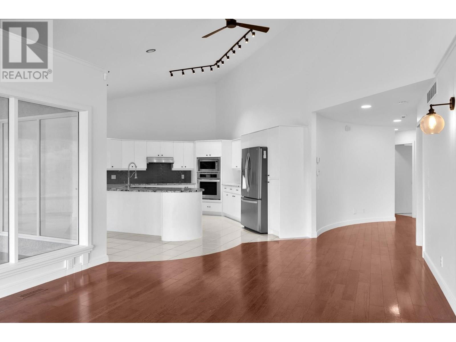 3784 INGLIS PLACE Image 9