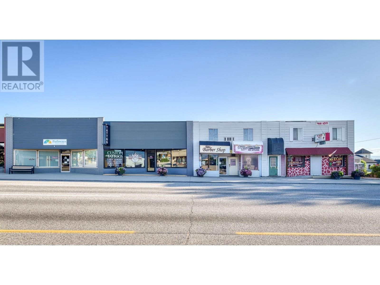 2472 MAIN STREET Image 2